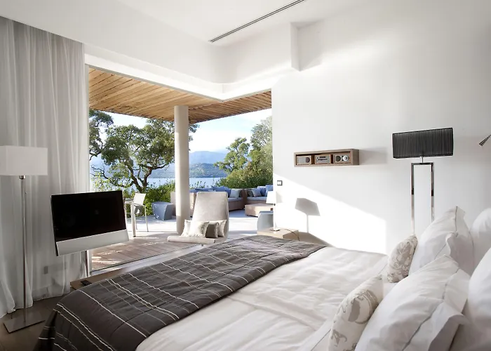 Отель Casadelmar Порто-Веккьо