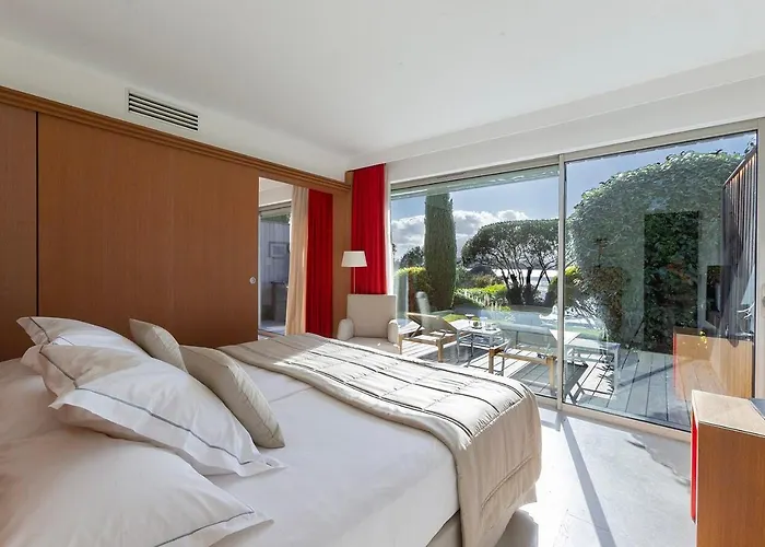 Отель Casadelmar 5*