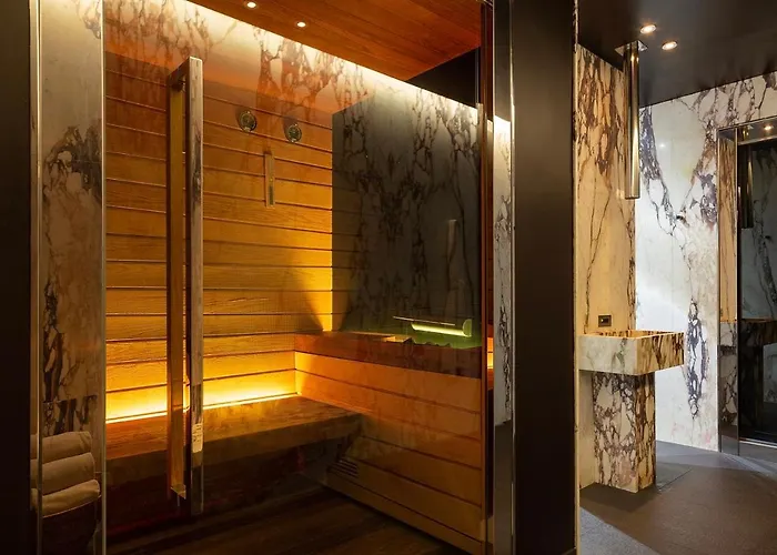 Отель Casadelmar 5*